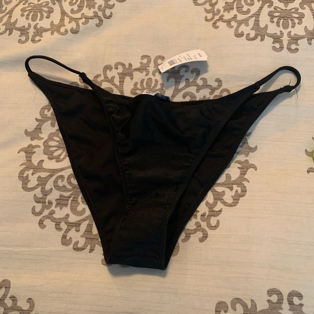 Black bikini bottoms